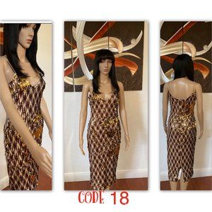 Code 18 - Pose For Vogue